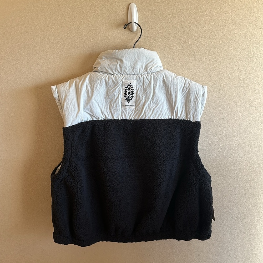 Free People Journey Ahead Vest Size XL Black Combo Half Zip NEW - Picture 7 of 13
